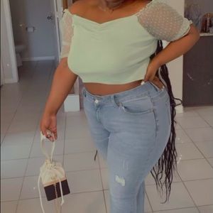 Pastel Green Puffed Sleeve Top